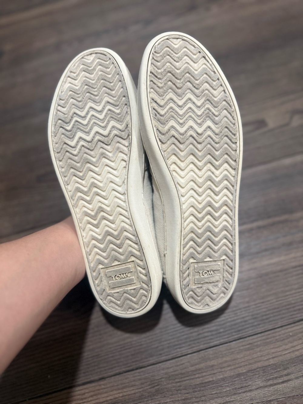 TOMS x Disney Gus & Jaq Alpargata Slip On Shoes Womens 7.5 Rare - Picture 4 of 10
